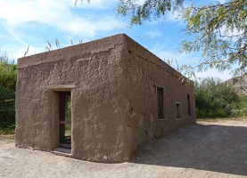 Daniels Ranch historic ruins